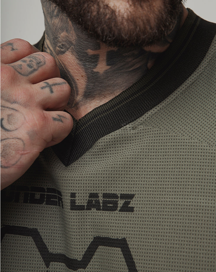 CAMISETA MASCULINA CAOS SPORT - Loja Oficial Under Labz