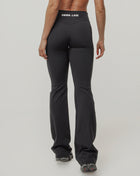 LEGGING FEMININA FLARE RUSH - Loja Oficial Under Labz