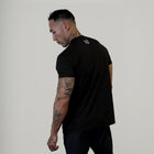 CAMISETA MASCULINA RAGLAN CAOS